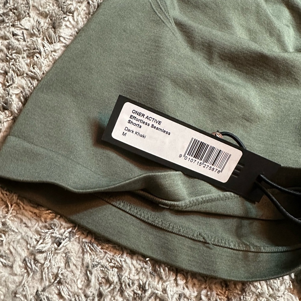 Oner Active EFFORTLESS SEAMLESS SHORTS - Picture 5 of 5